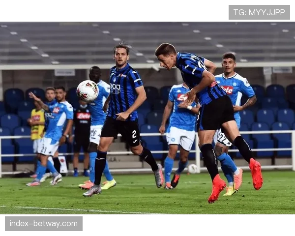 高位逼抢成欧冠主流战术 攻防转换速度决定比赛走向 高位逼抢成欧冠主流战术 攻防转换速度决定比赛走向